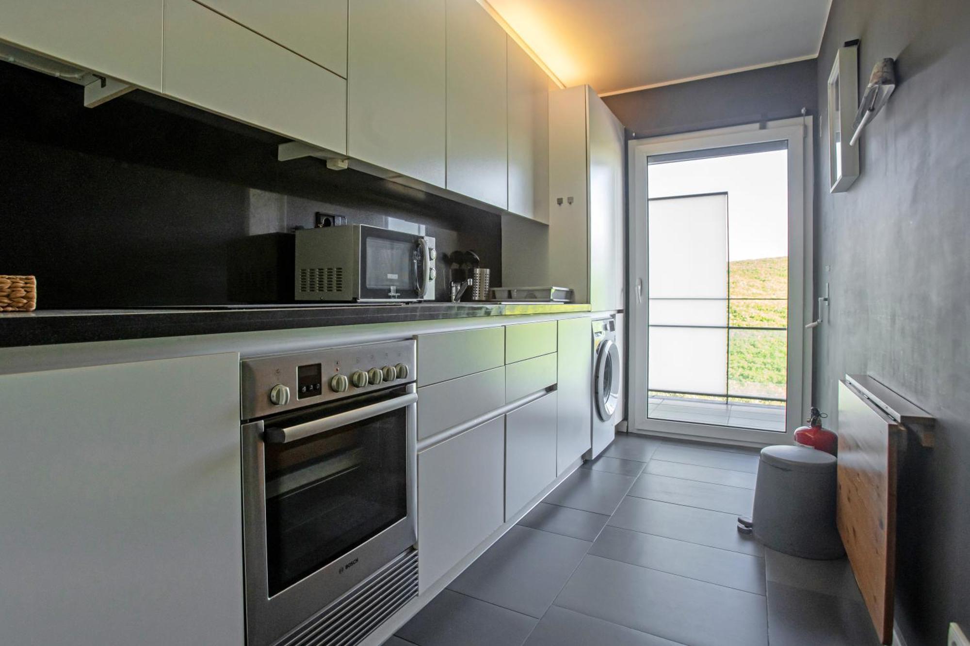 Modern 2-bedroom In Expo Apartamento